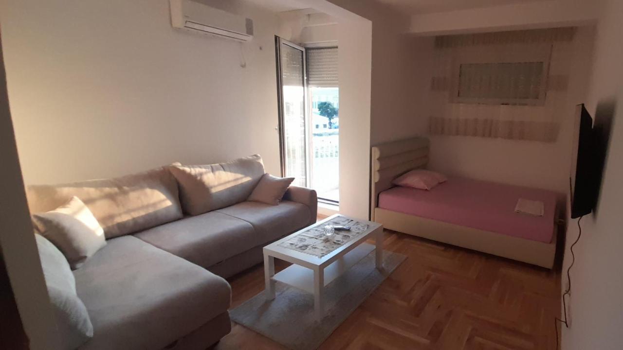 Apartment Luka Подгорица Экстерьер фото